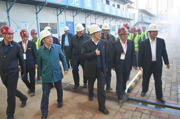 中国建筑业协会副会长吴涛莅临山西省委党校项目视察