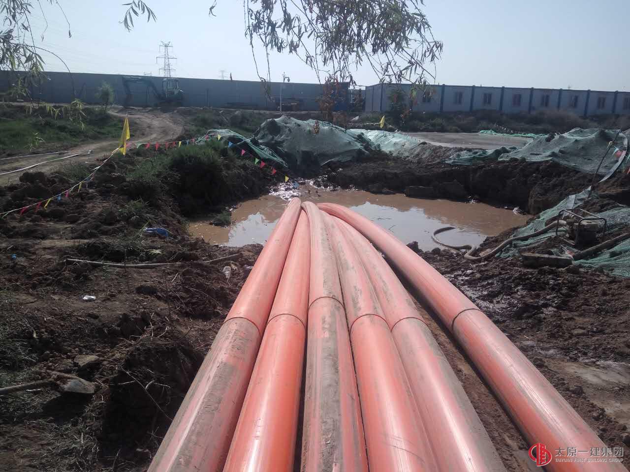 攻坚克难 找突破   齐心协力 加油干