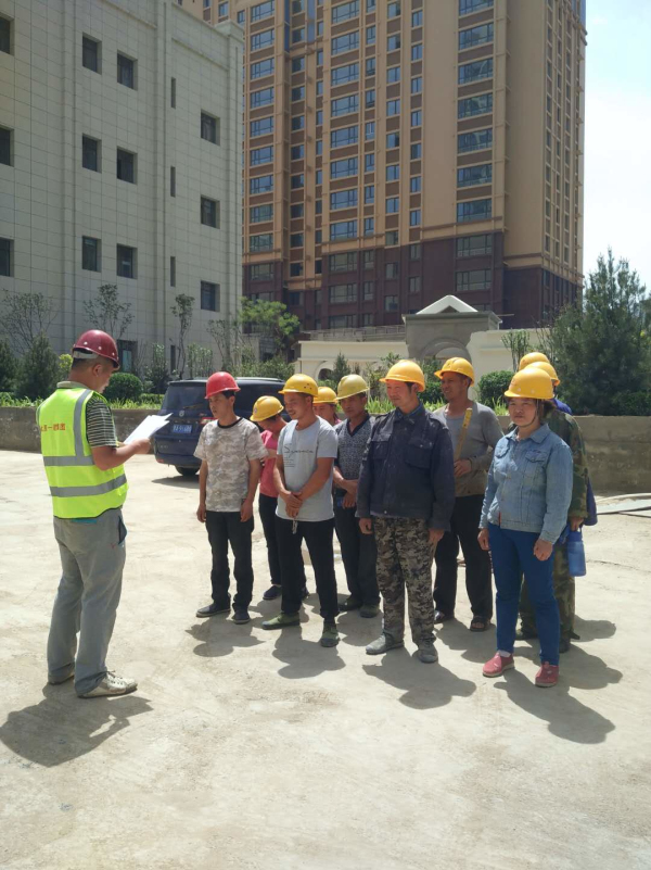 金林雅苑项目进行三级安全教育